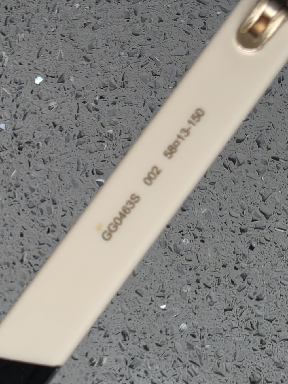 100% Authentic Gucci Black Sunglasses w Cream Temples GG0463S No Case No Pouch - Picture 3 of 5